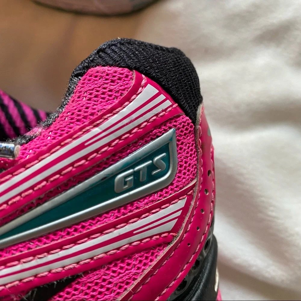 Brooks Adrenaline GTS 14 Pink Running Shoe Sz 7.5 Active Wear Work Out Athletic